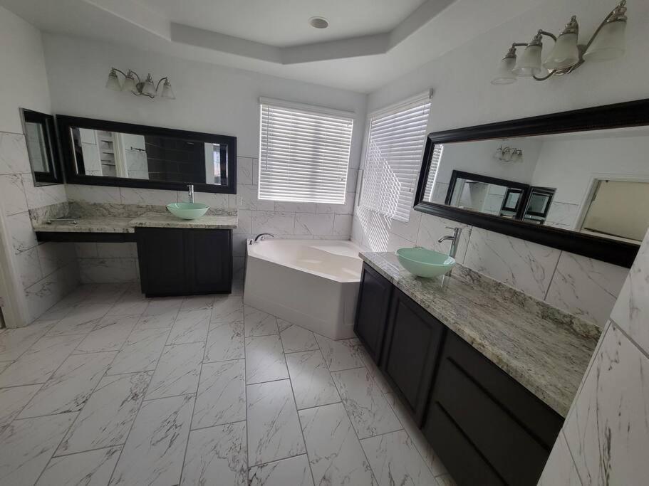 Villa 5 Bed- Strip 8Mil, Dwntown 4.5Mi Las Vegas Exterior foto